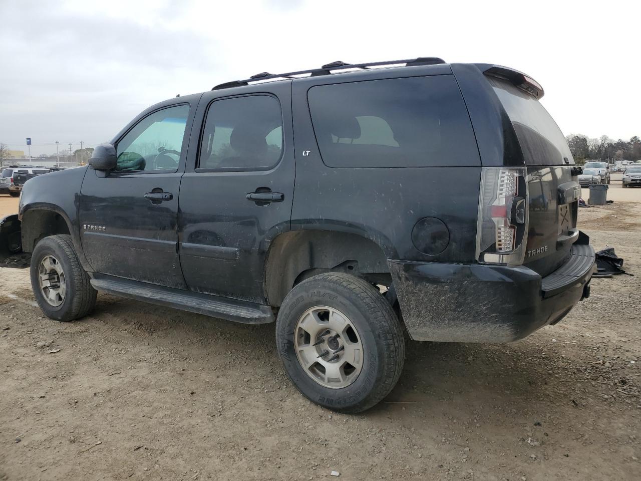 2007 Chevrolet Tahoe - Image 2