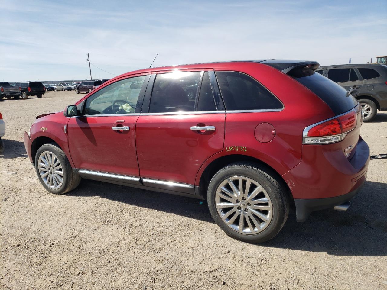 2013 Lincoln MKX - Image 2