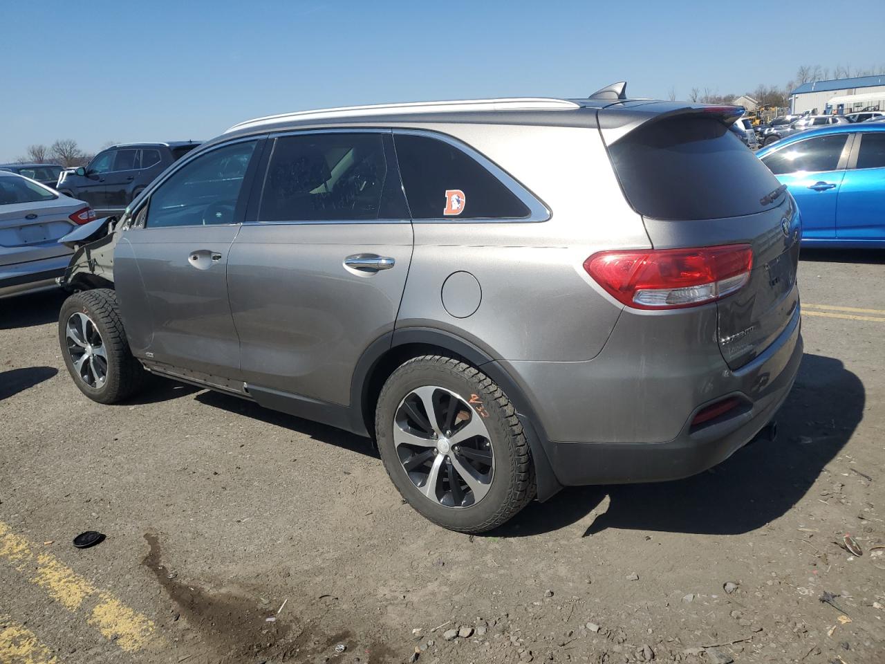 2017 Kia Sorento - Image 2