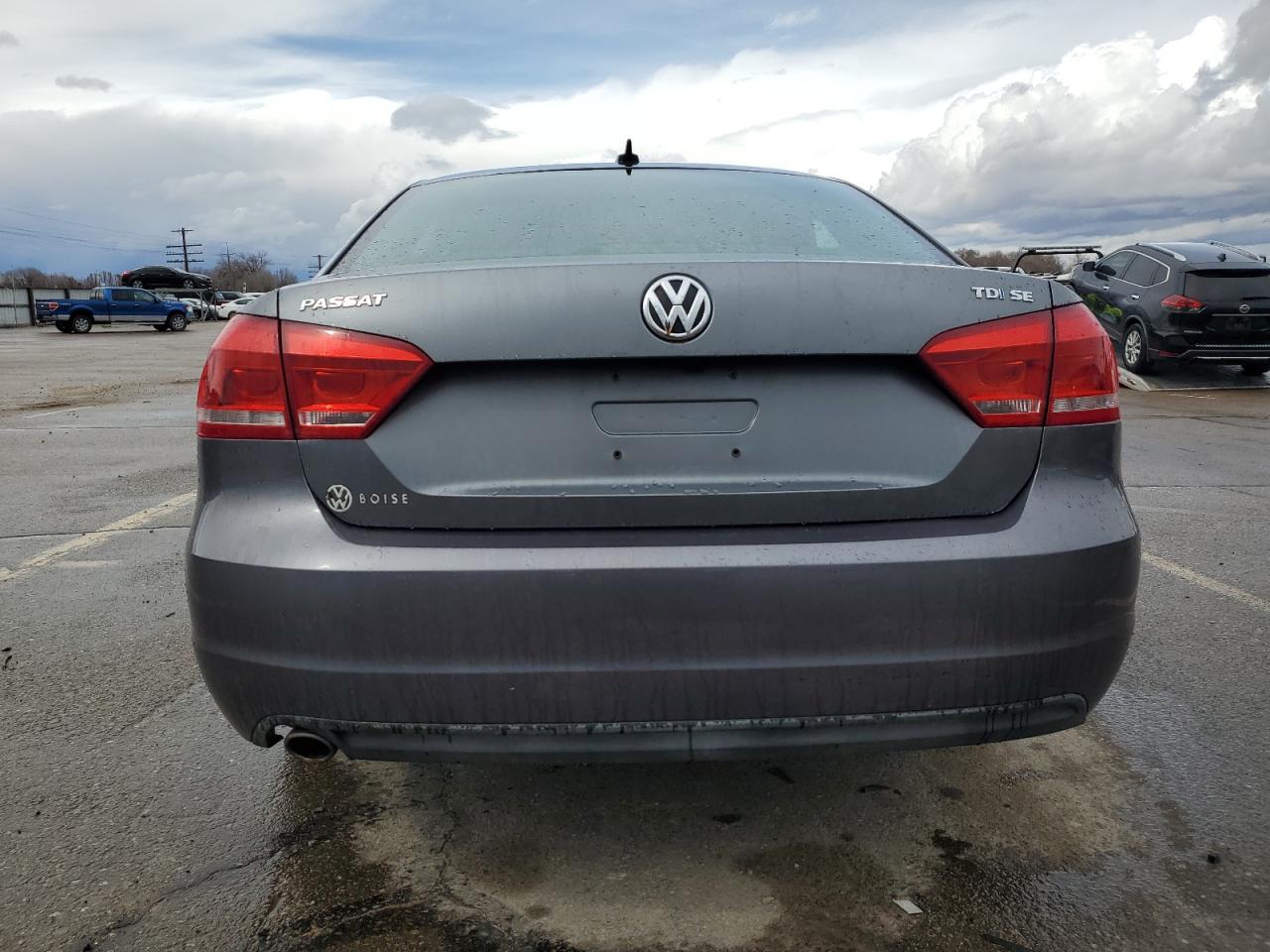 2014 Volkswagen Passat - Image 6