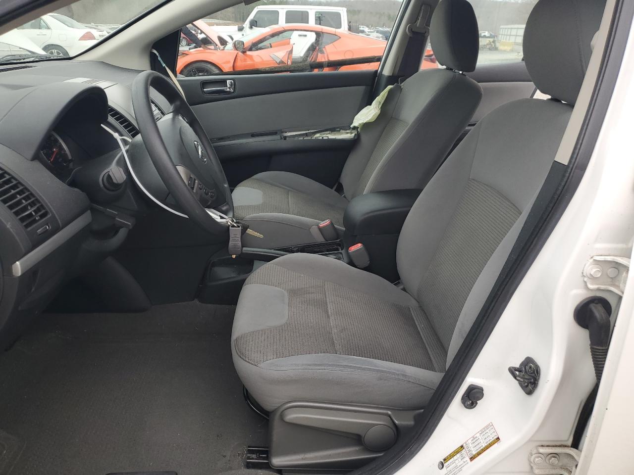 2010 Nissan Sentra - Image 7