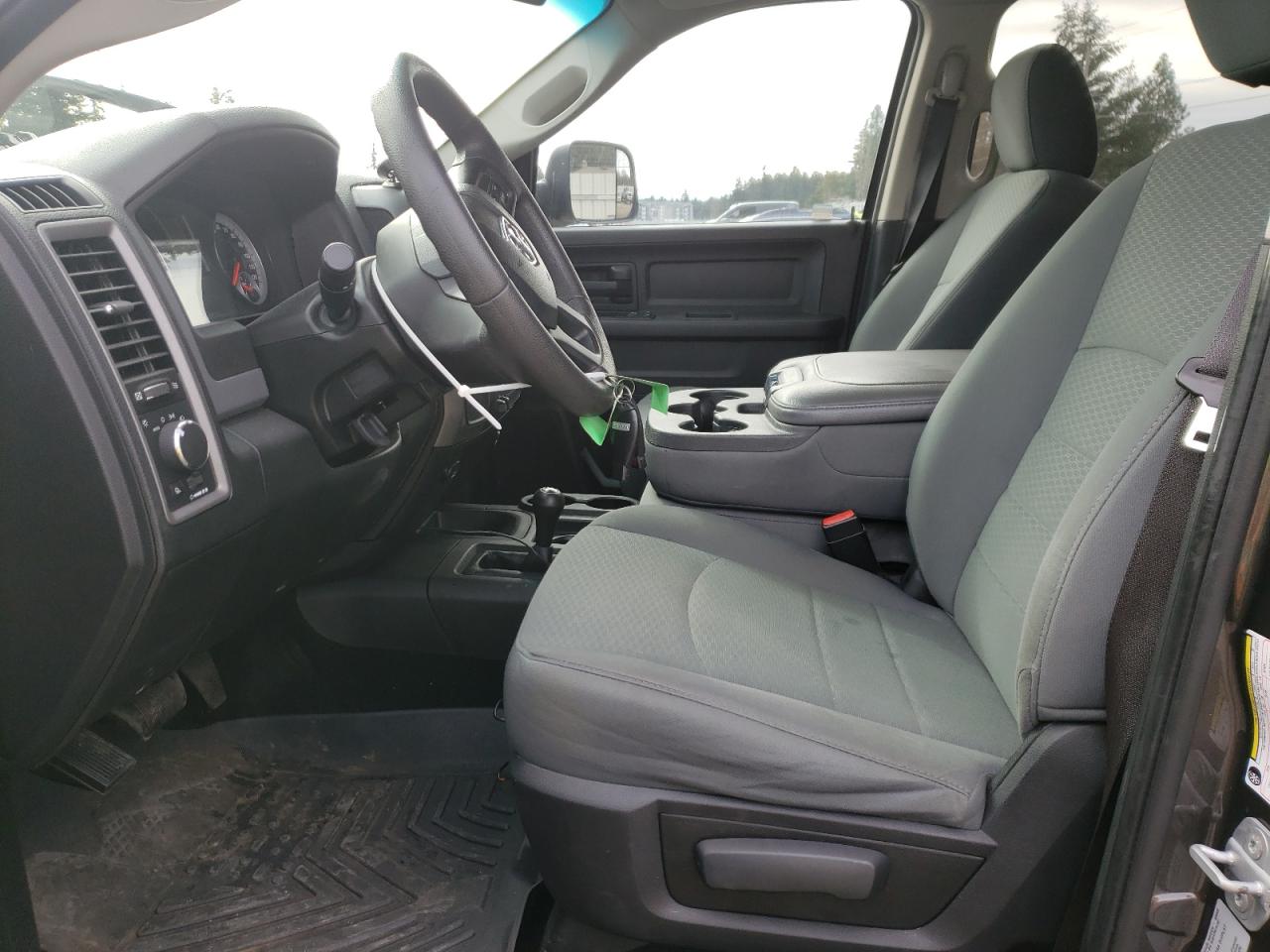 2015 RAM 3500 - Image 7