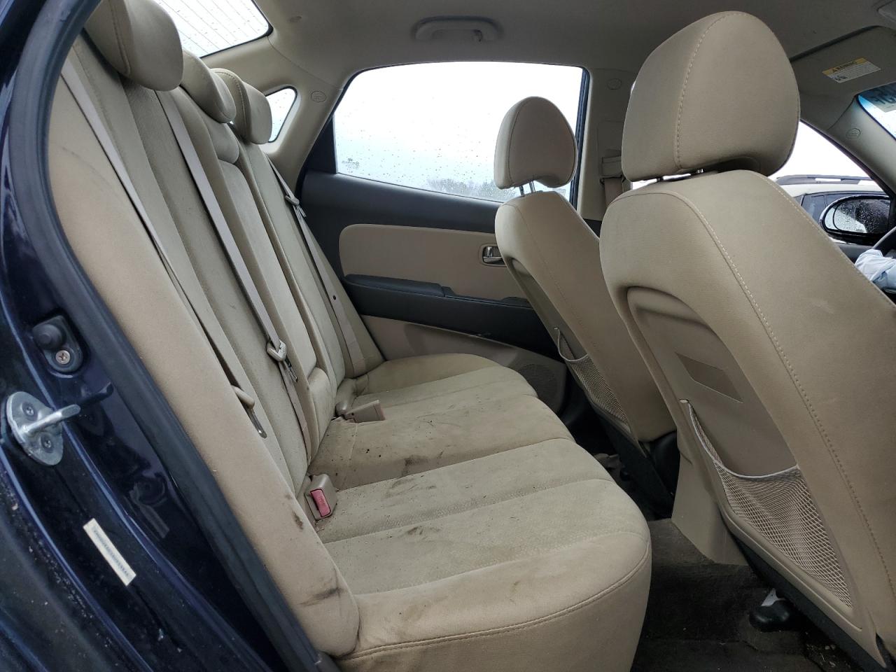 2010 Hyundai Elantra - Image 10