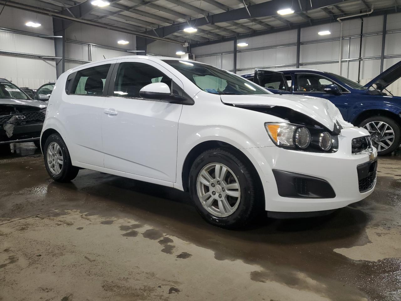 2015 Chevrolet Sonic - Image 4