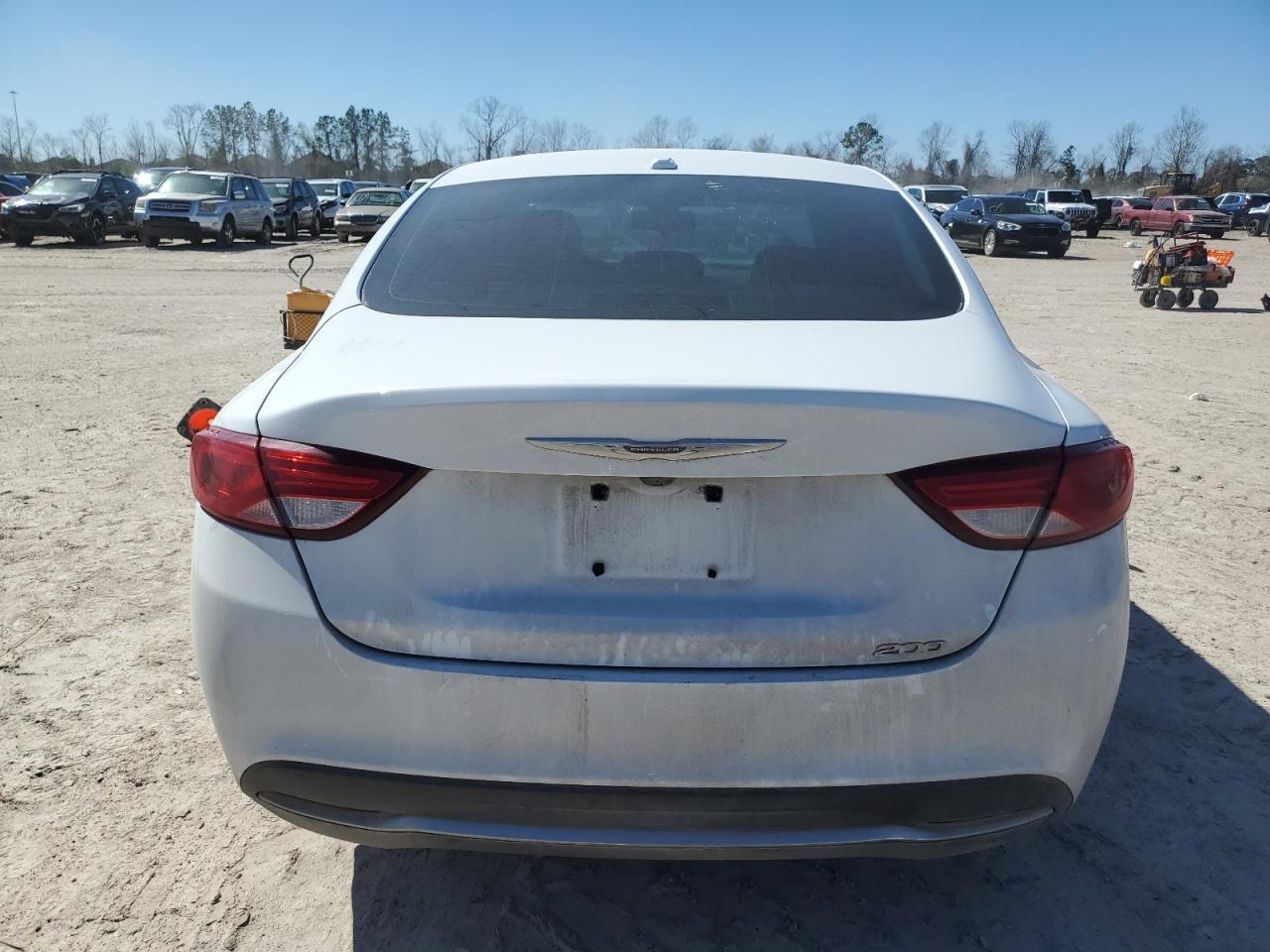 2015 Chrysler 200 - Image 6