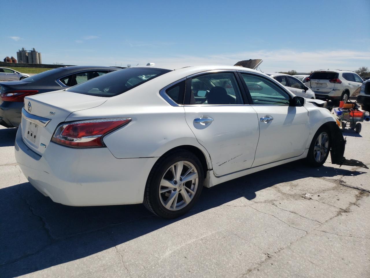 2014 Nissan Altima - Image 3