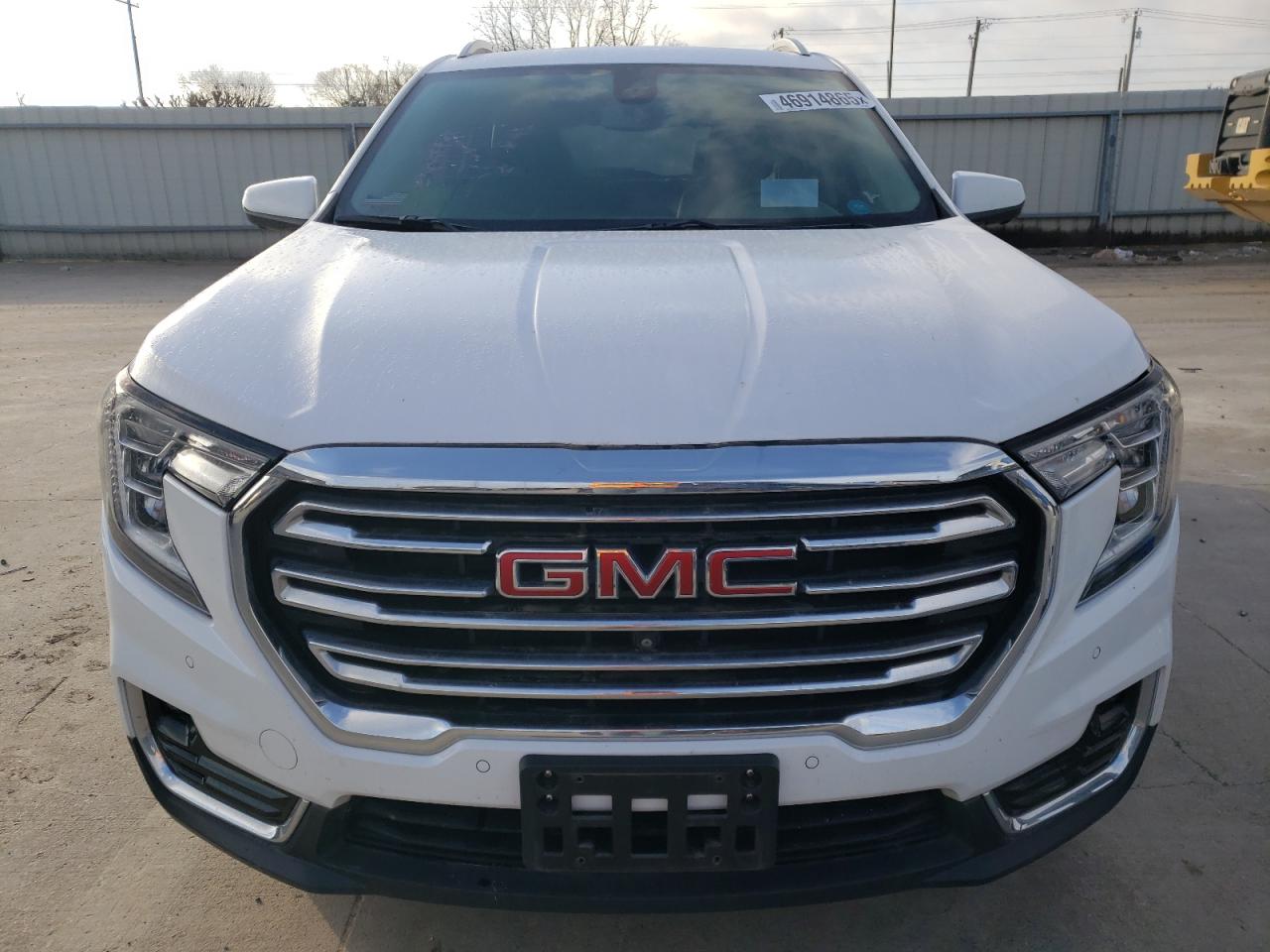 2022 GMC Terrain - Image 5