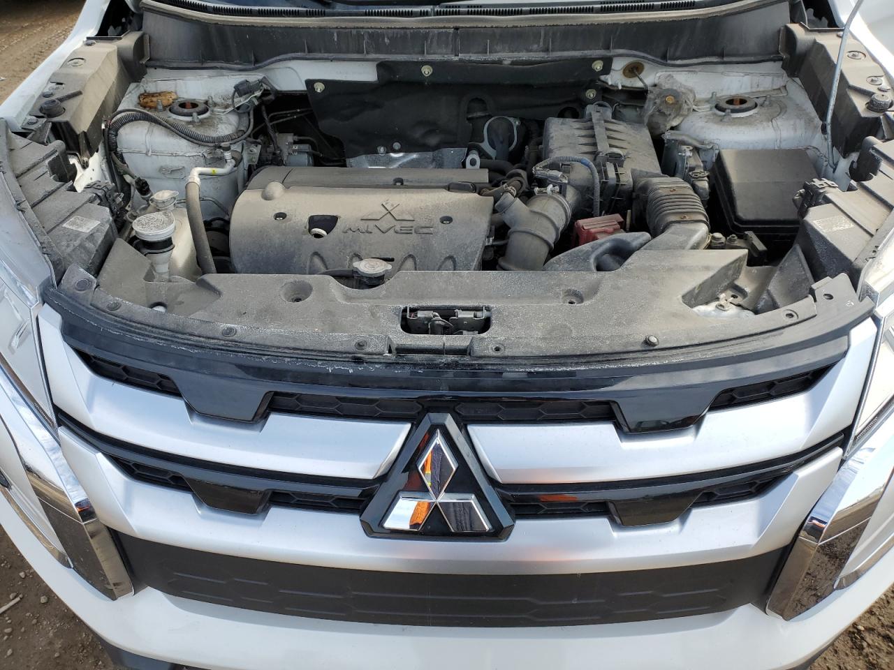 2020 Mitsubishi Outlander - Image 12