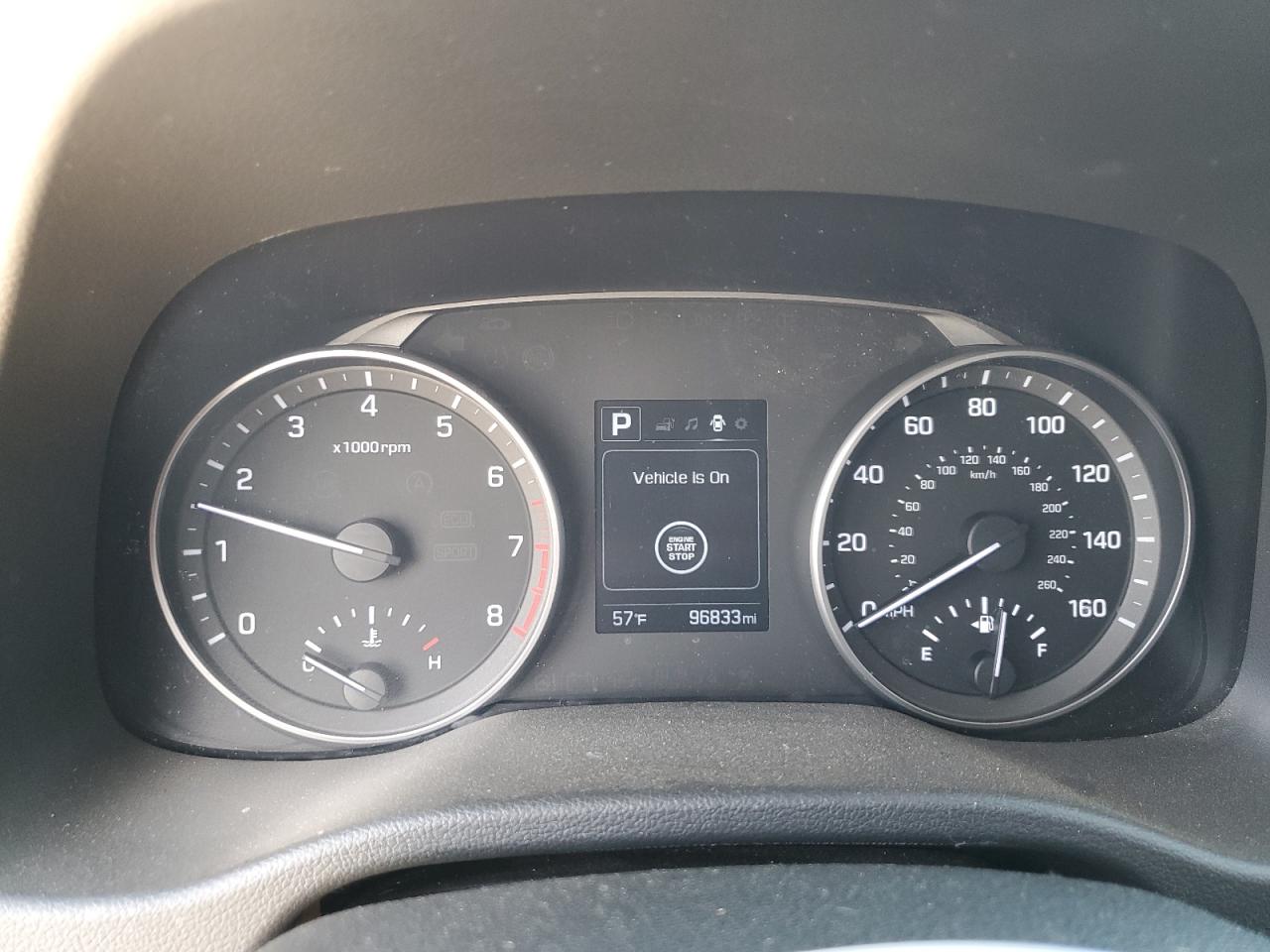 2017 Hyundai Elantra - Image 9