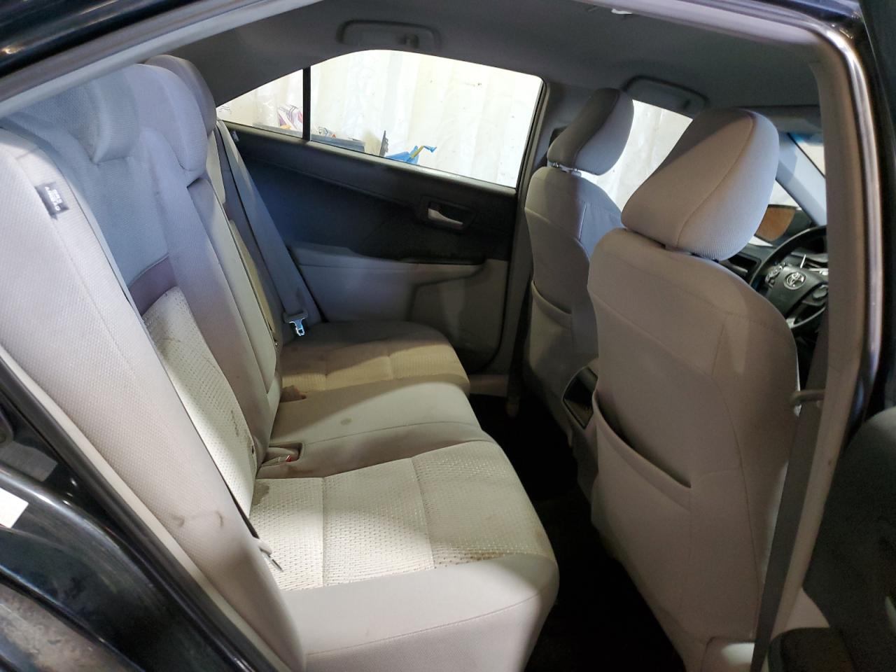 2013 Toyota Camry - Image 10
