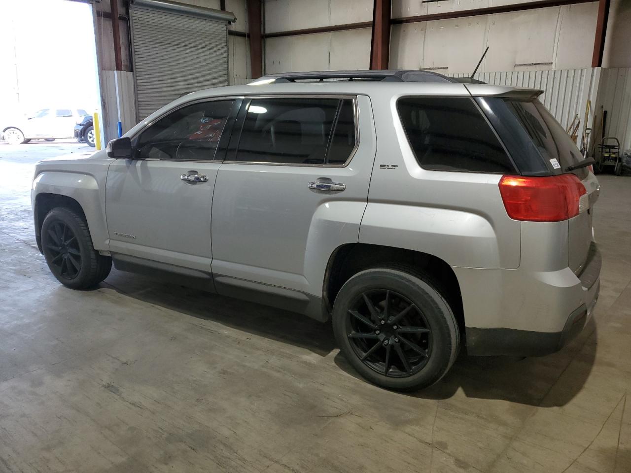 2015 GMC Terrain - Image 2