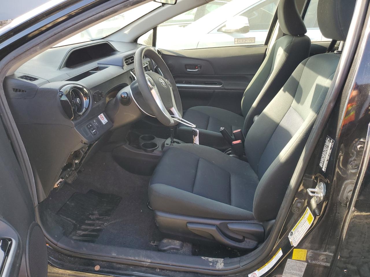 2016 Toyota Prius - Image 7