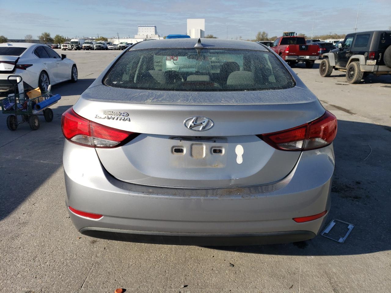 2015 Hyundai Elantra - Image 6