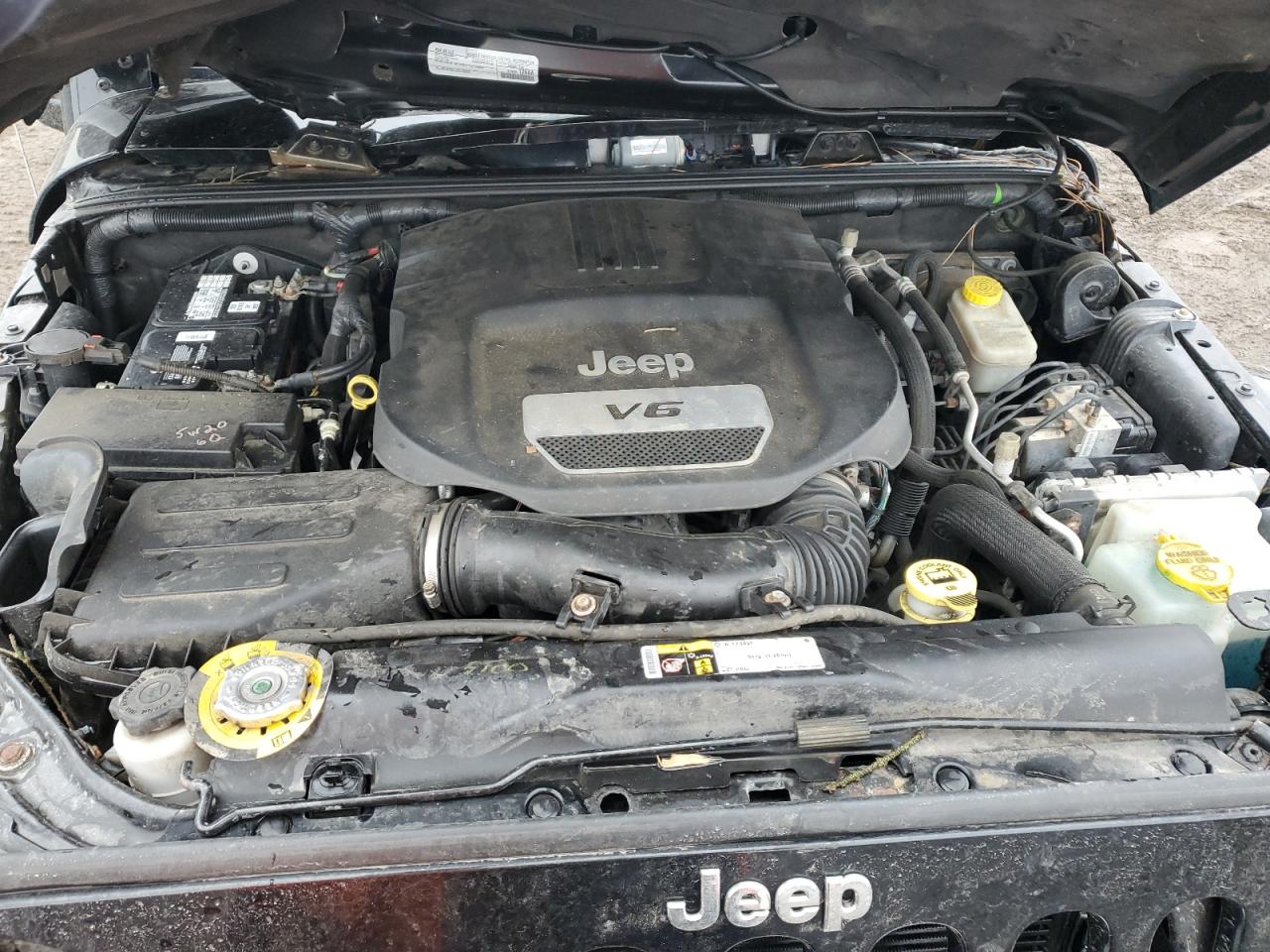 2015 Jeep Wrangler - Image 13