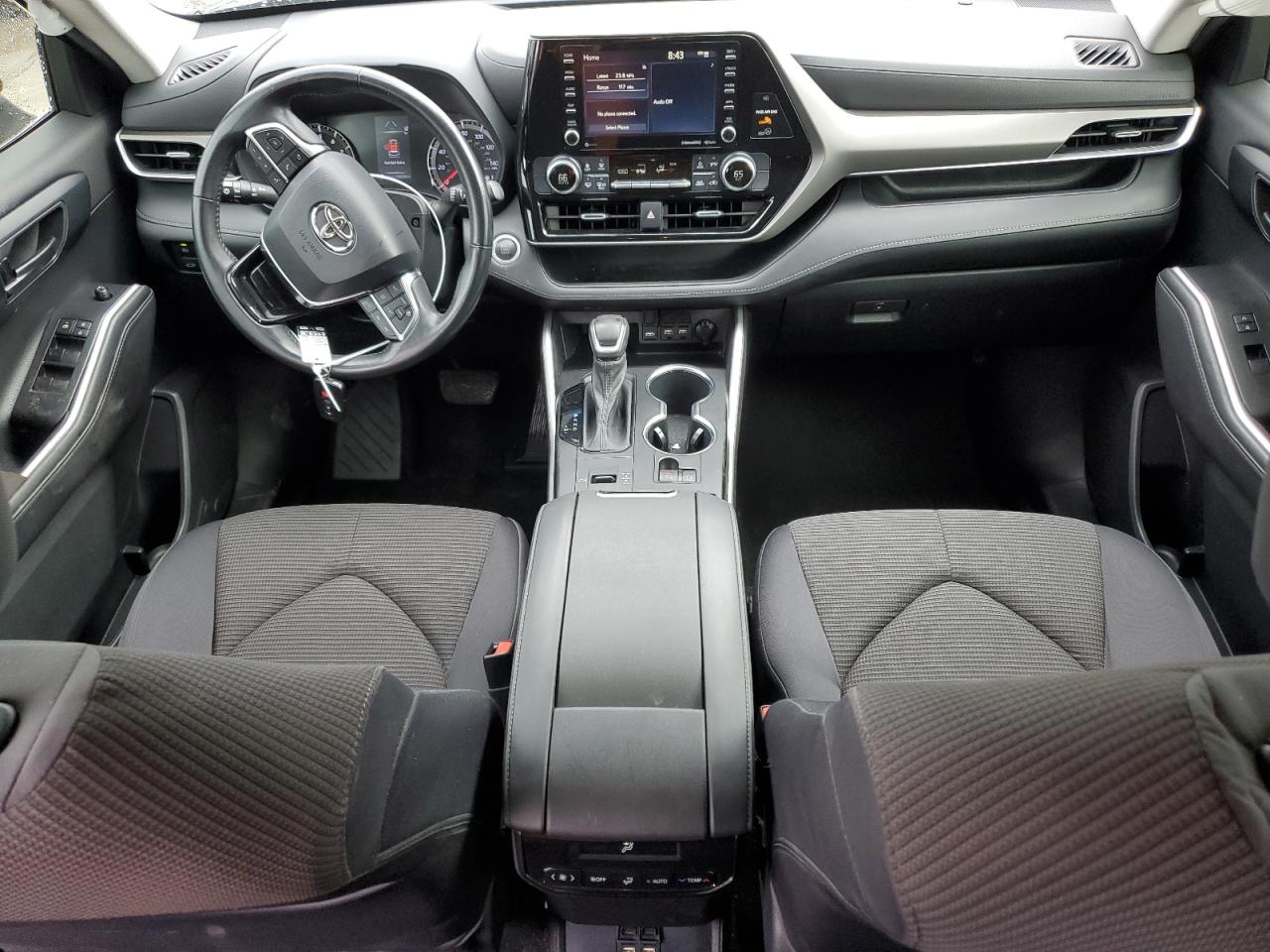 2021 Toyota Highlander - Image 8