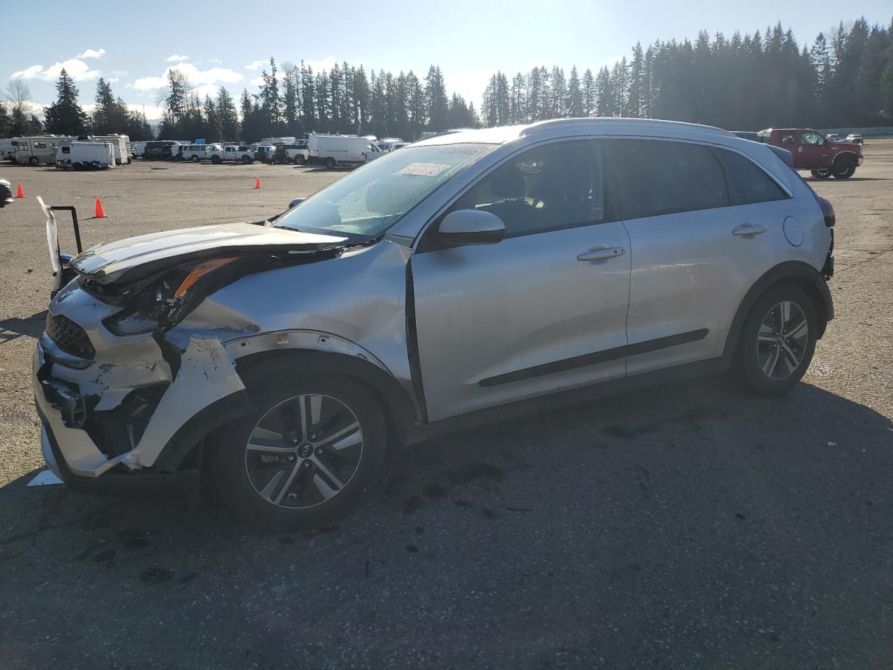 2020 Kia Niro - Image 1