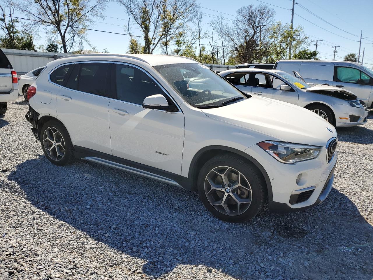 2017 BMW X1 - Image 4