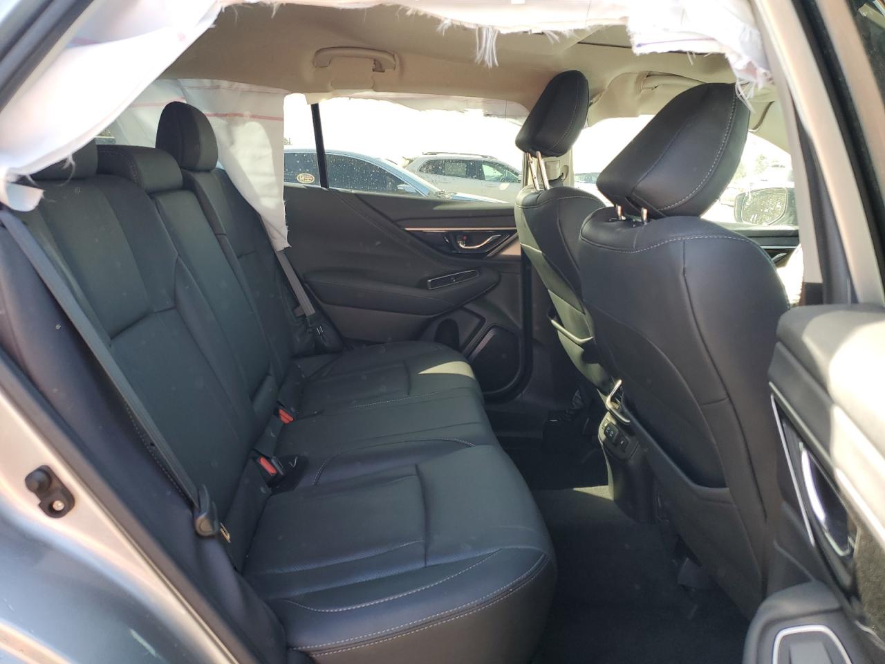 2020 Subaru Outback - Image 11