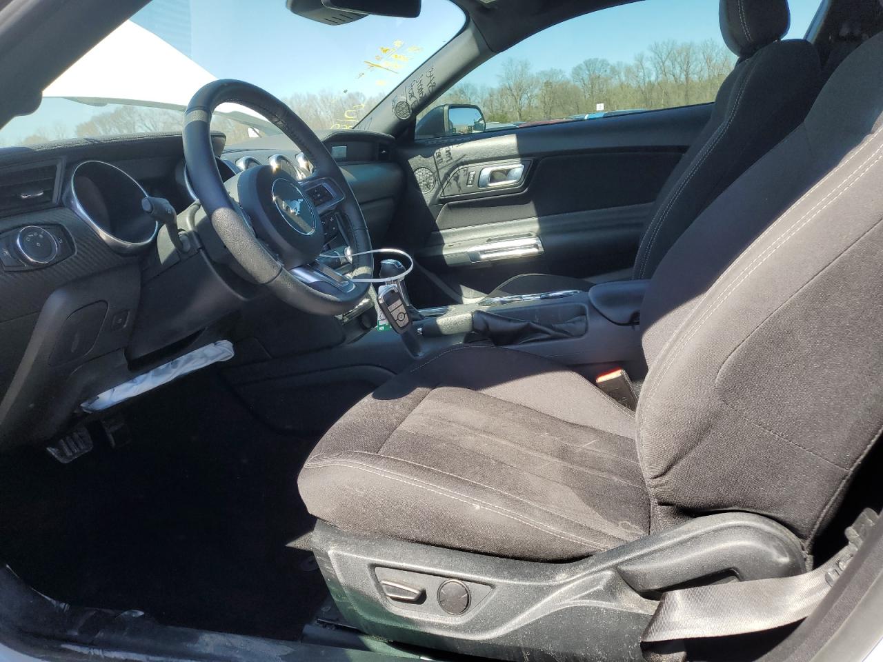 2022 Ford Mustang - Image 7