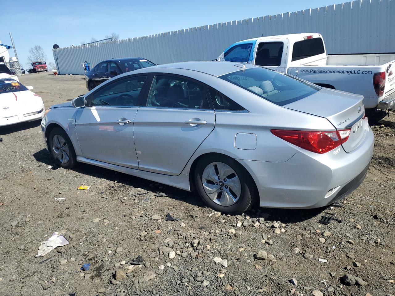 2014 Hyundai Sonata - Image 2