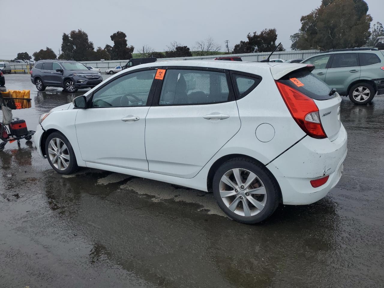 2013 Hyundai Accent - Image 2