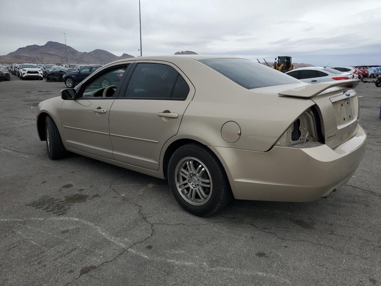 2006 Ford Fusion - Image 2