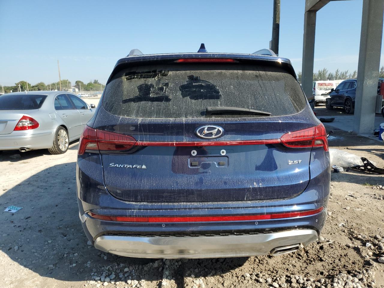 2023 Hyundai Santa Fe - Image 6