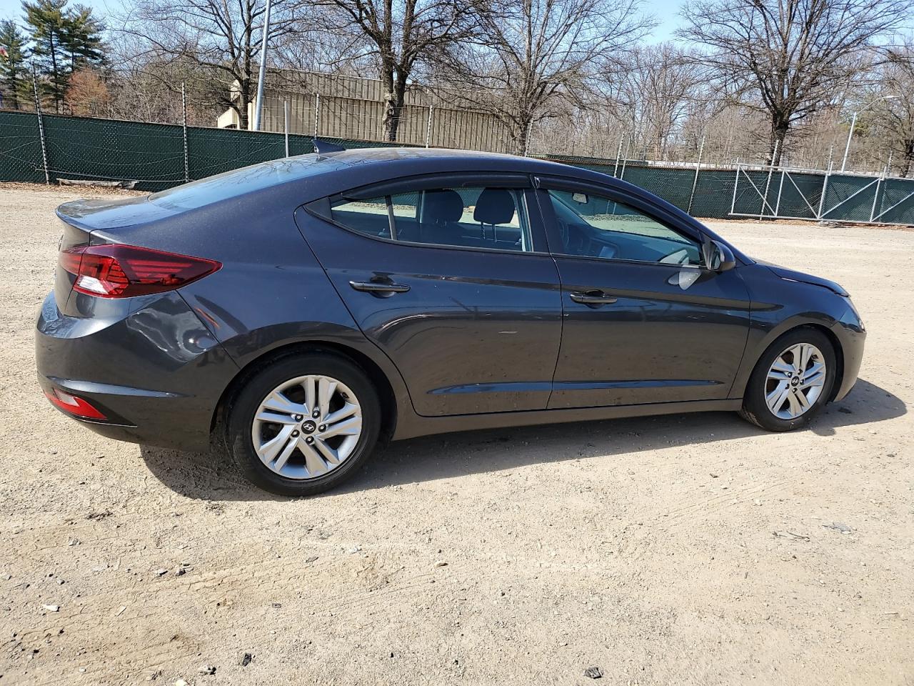 2020 Hyundai Elantra - Image 3