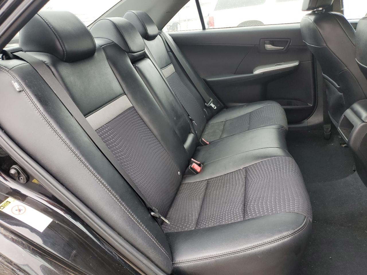 2012 Toyota Camry - Image 10