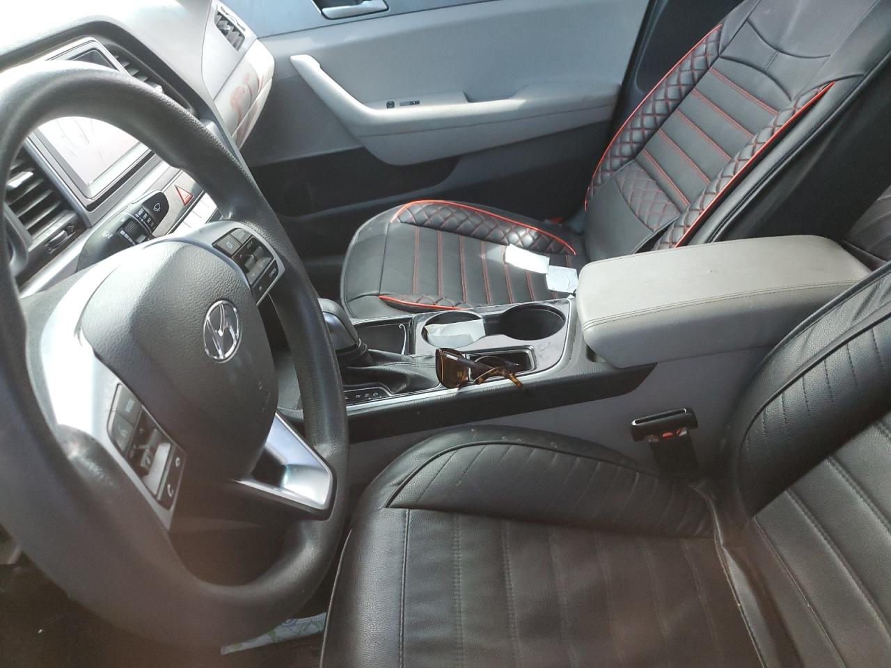 2019 Hyundai Sonata - Image 7