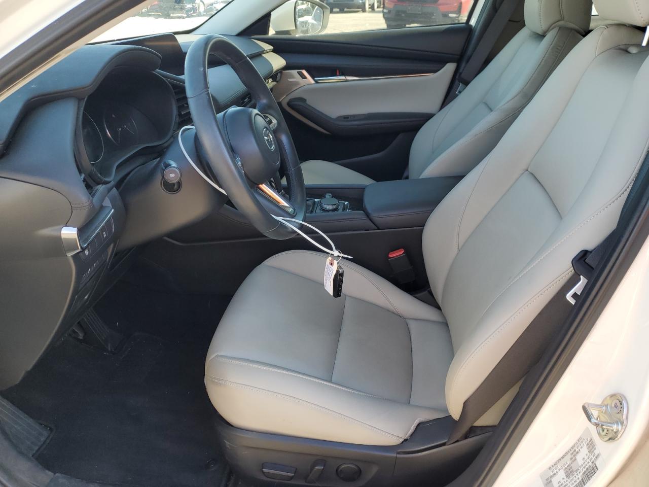 2019 Mazda 3 - Image 7