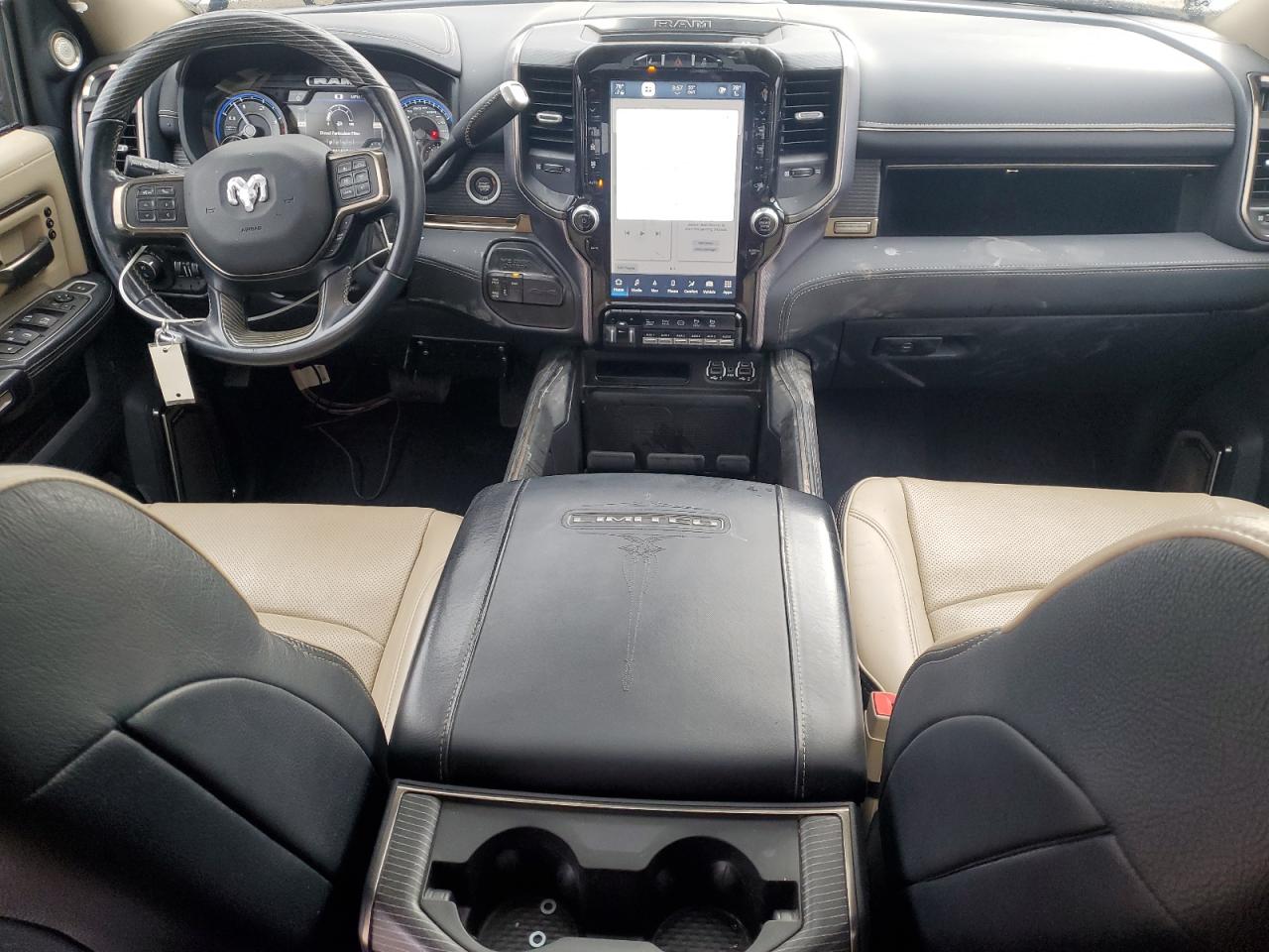 2022 RAM 3500 - Image 8