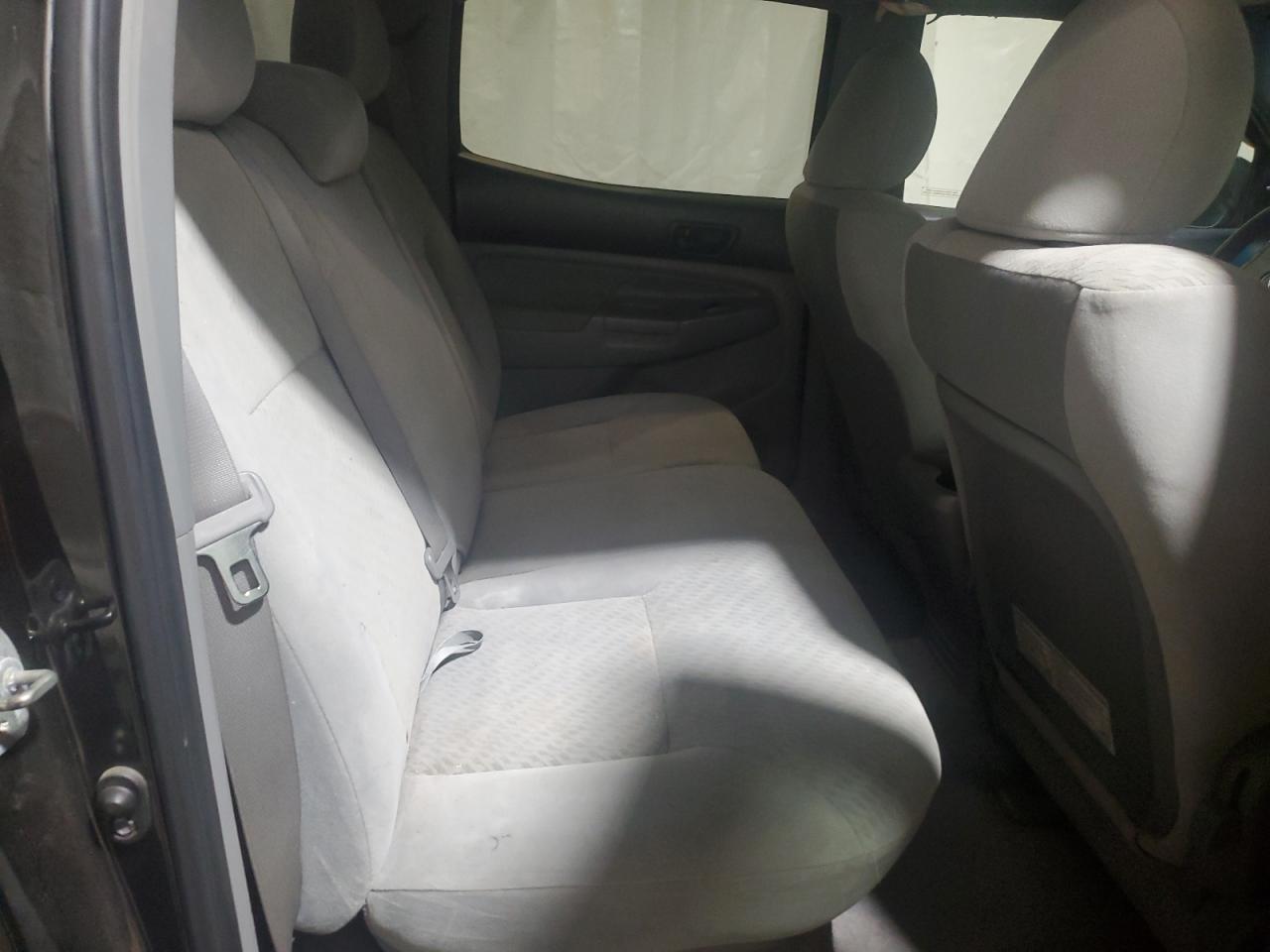 2011 Toyota Tacoma - Image 10