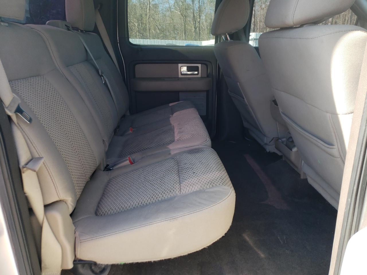 2010 Ford F-150 - Image 10