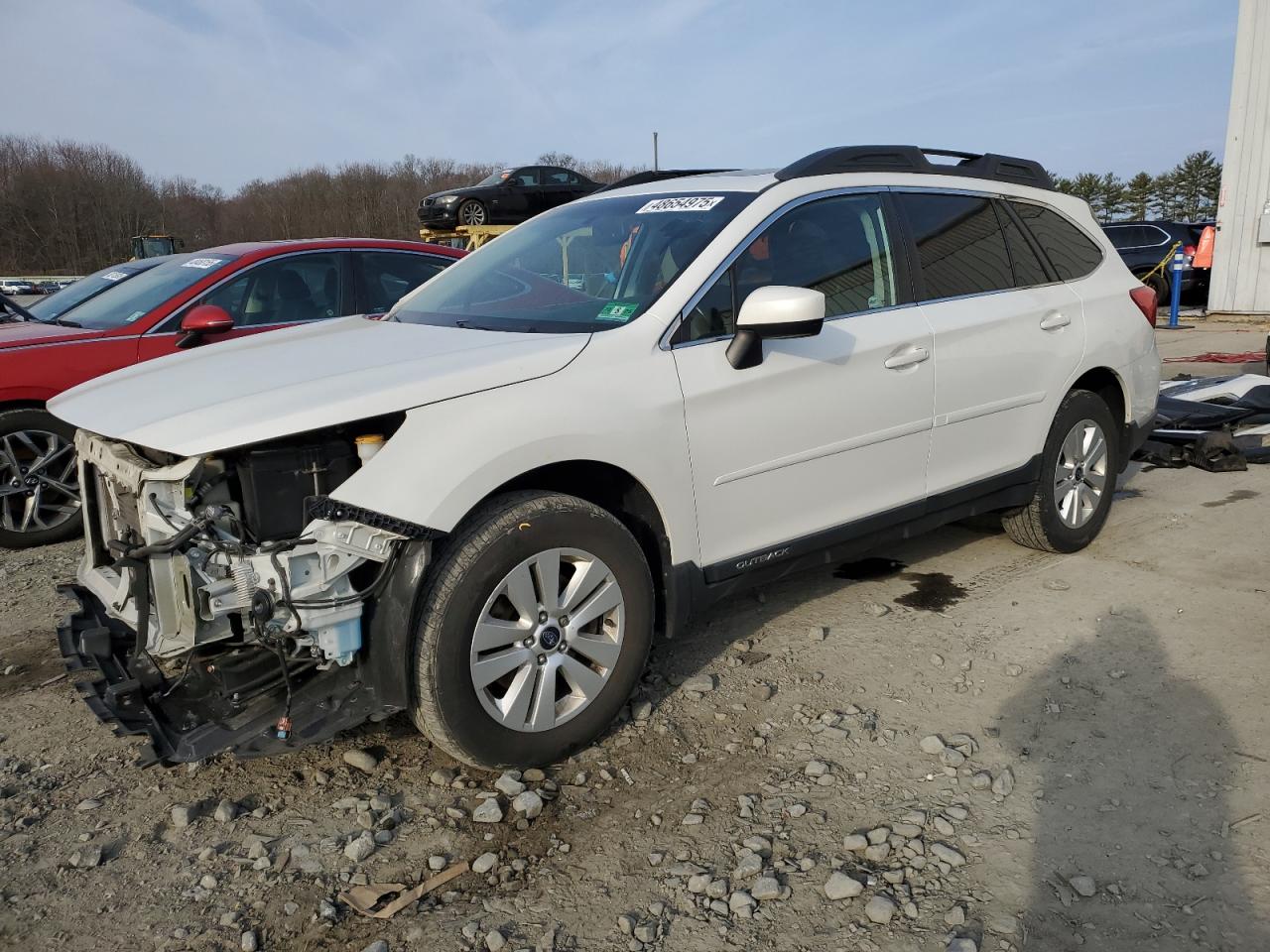 2016 Subaru Outback 2.5I Premium for Sale in Windsor, NJ - Front End