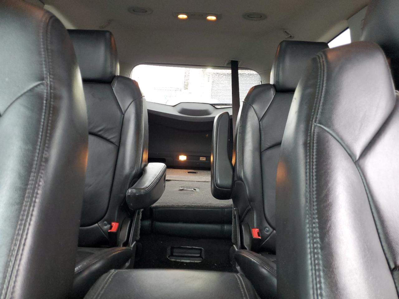 2012 Chevrolet Traverse - Image 10