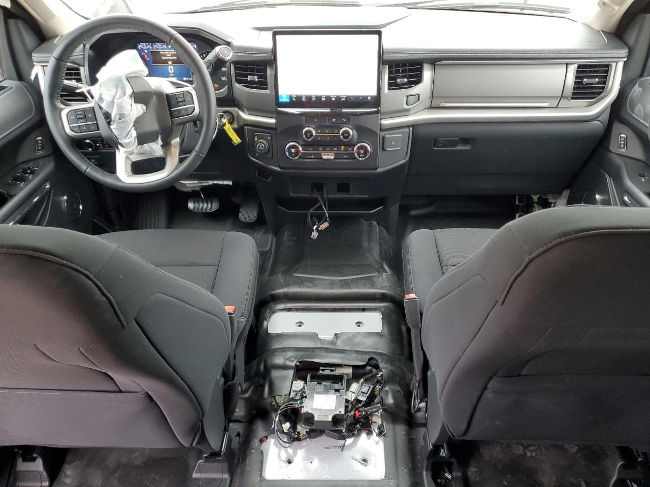 2023 Ford Expedition - Image 8
