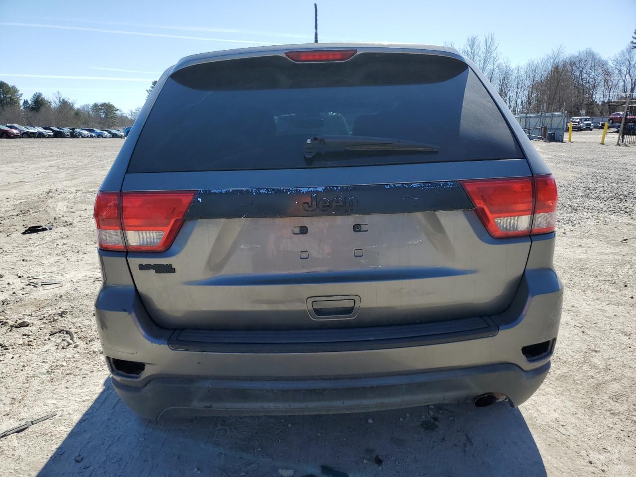2012 Jeep Grand Cherokee - Image 6