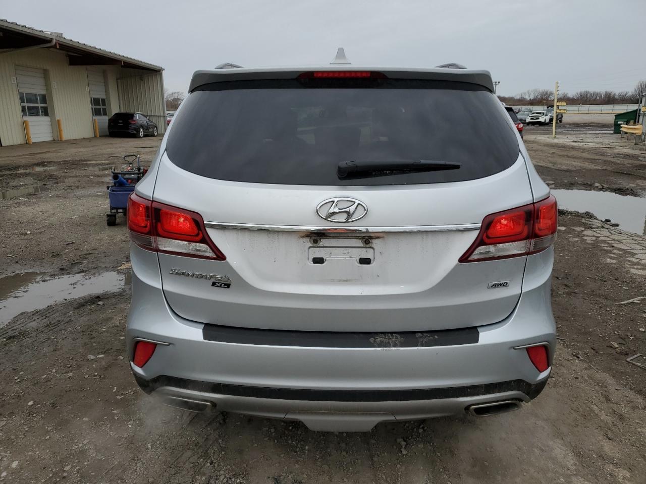 2019 Hyundai Santa Fe - Image 6