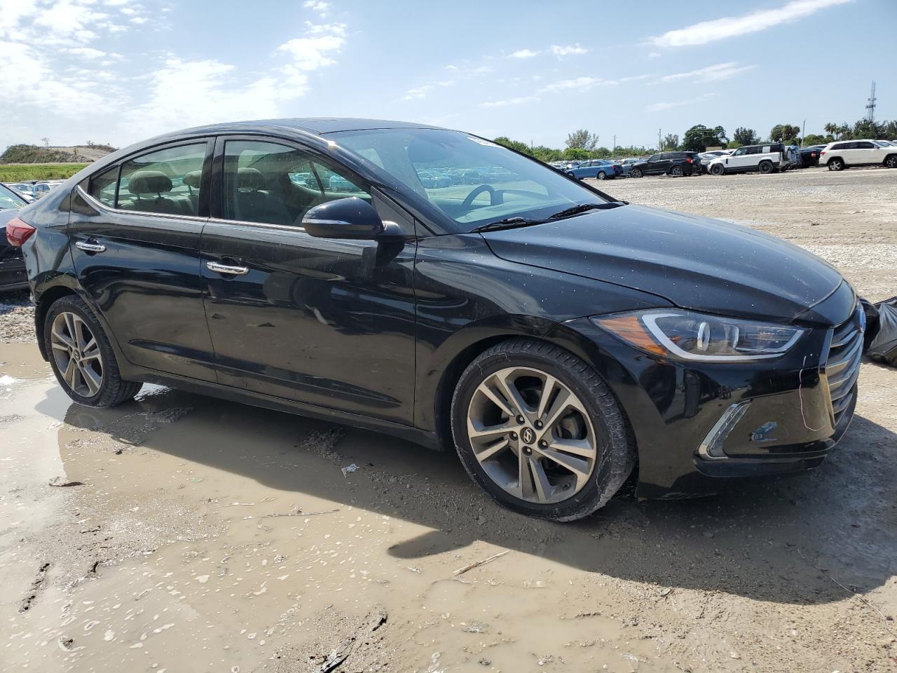 2017 Hyundai Elantra - Image 4