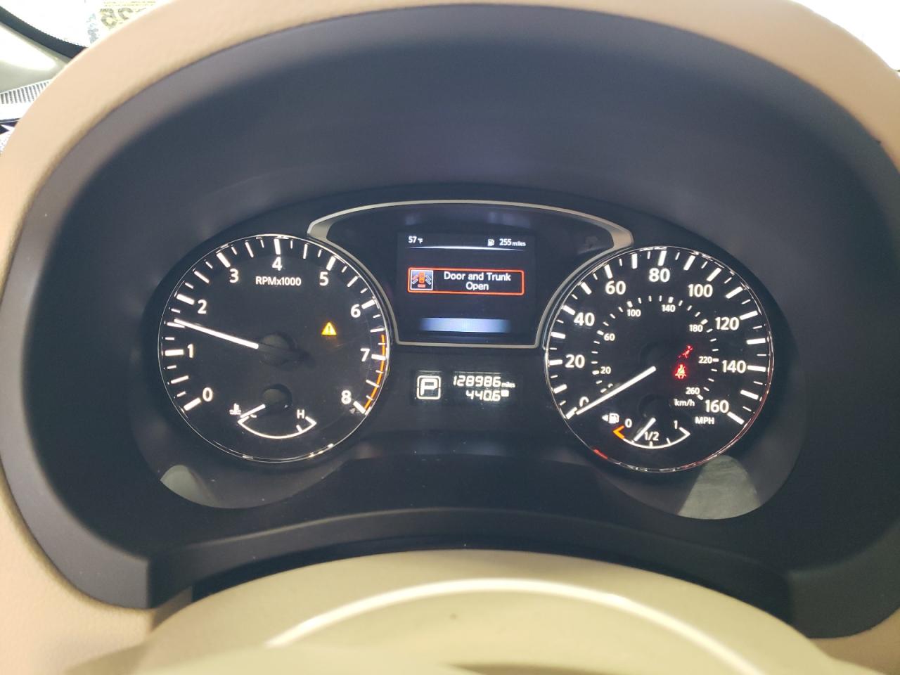 2015 Nissan Altima - Image 9