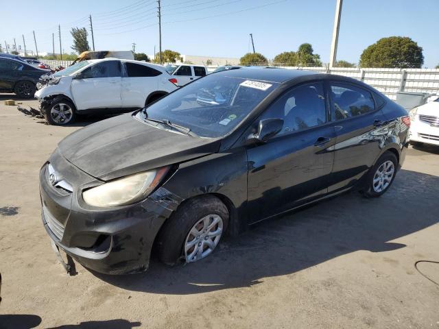 Sedans HYUNDAI ACCENT 2012 Czarny