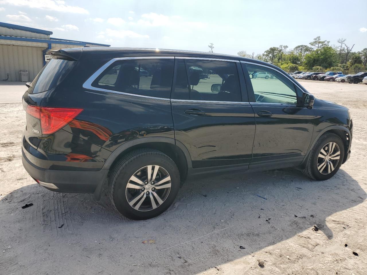 2016 Honda Pilot - Image 3