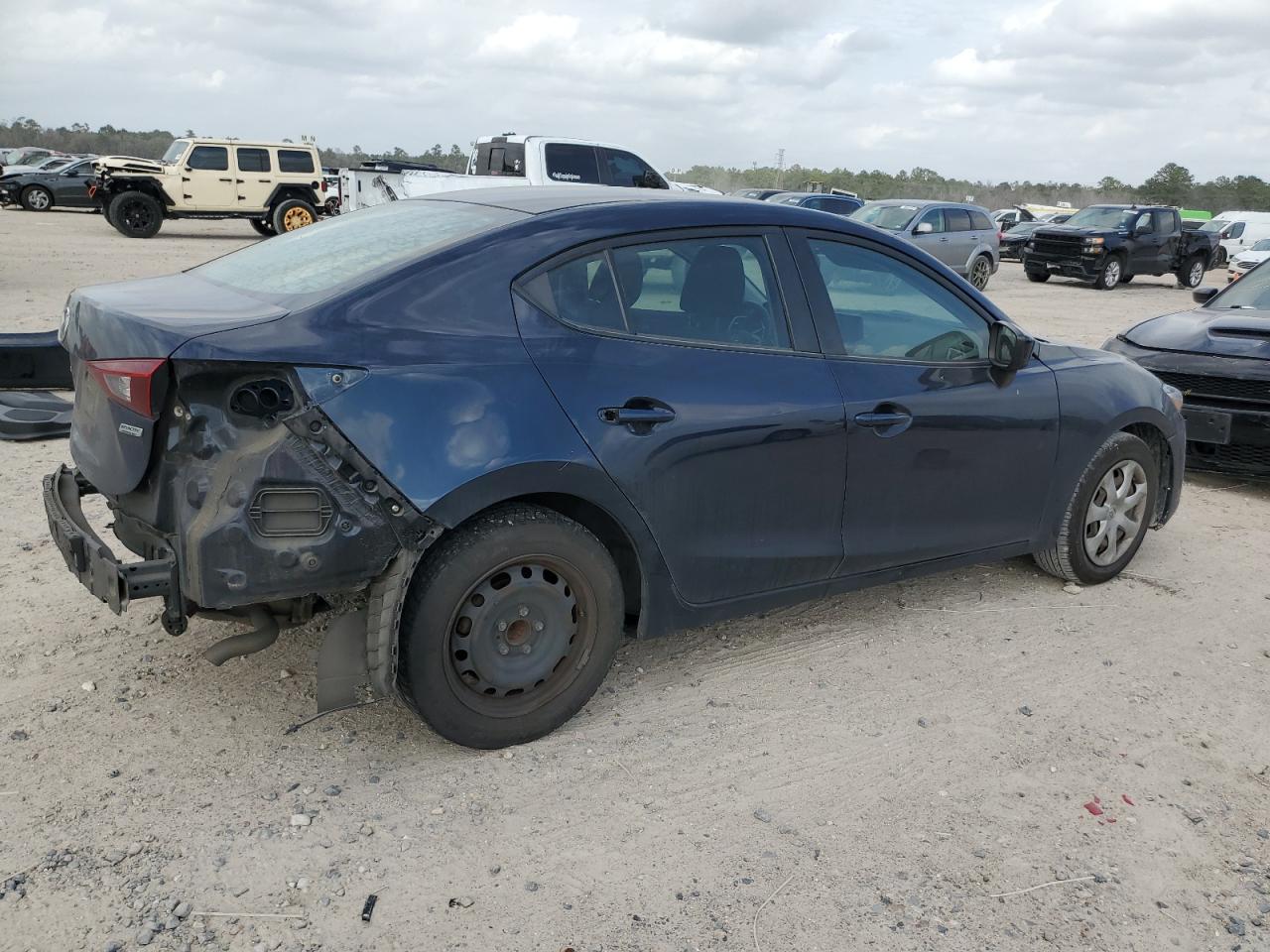 2017 Mazda 3 - Image 3
