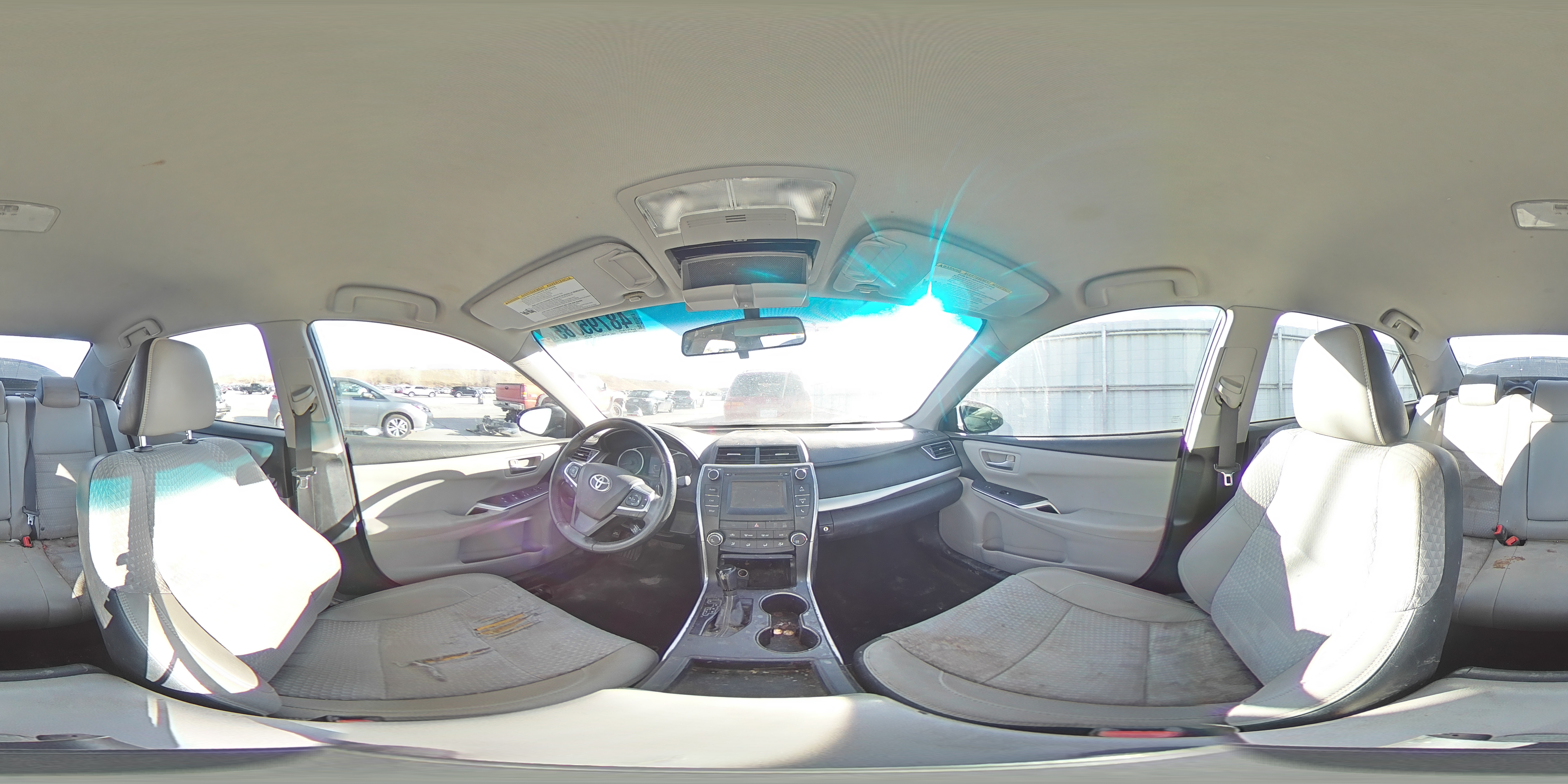2015 Toyota Camry - Image 14