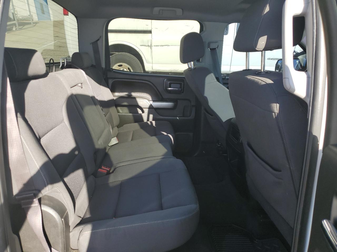 2016 Chevrolet Silverado - Image 10