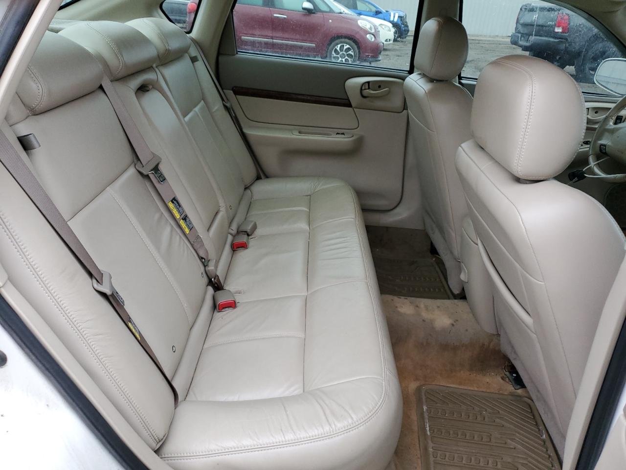 2004 Chevrolet Impala - Image 10