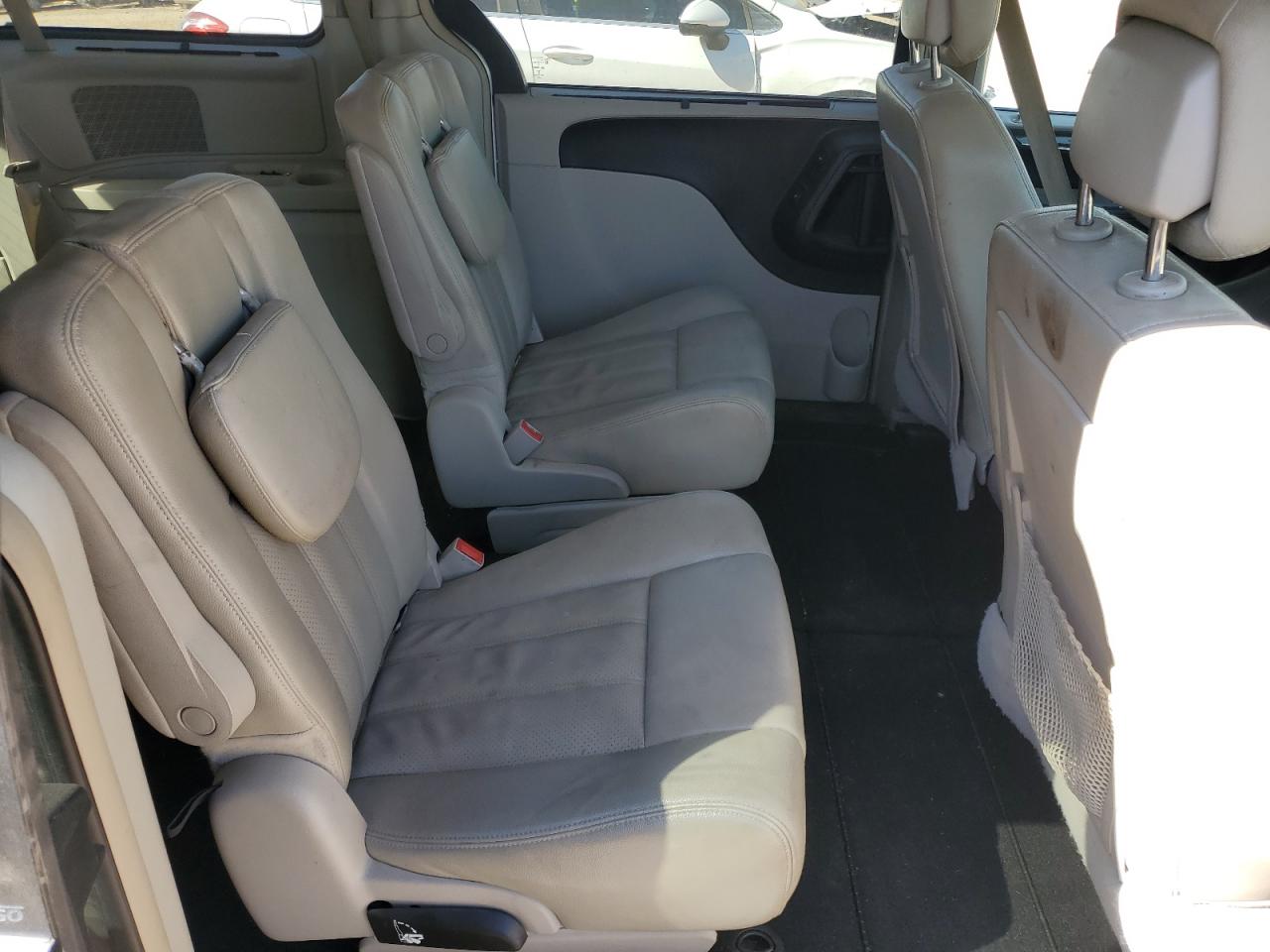 2013 Chrysler Town & Country Touring L VIN: 2C4RC1CG8DR647710 Lot: 65445885