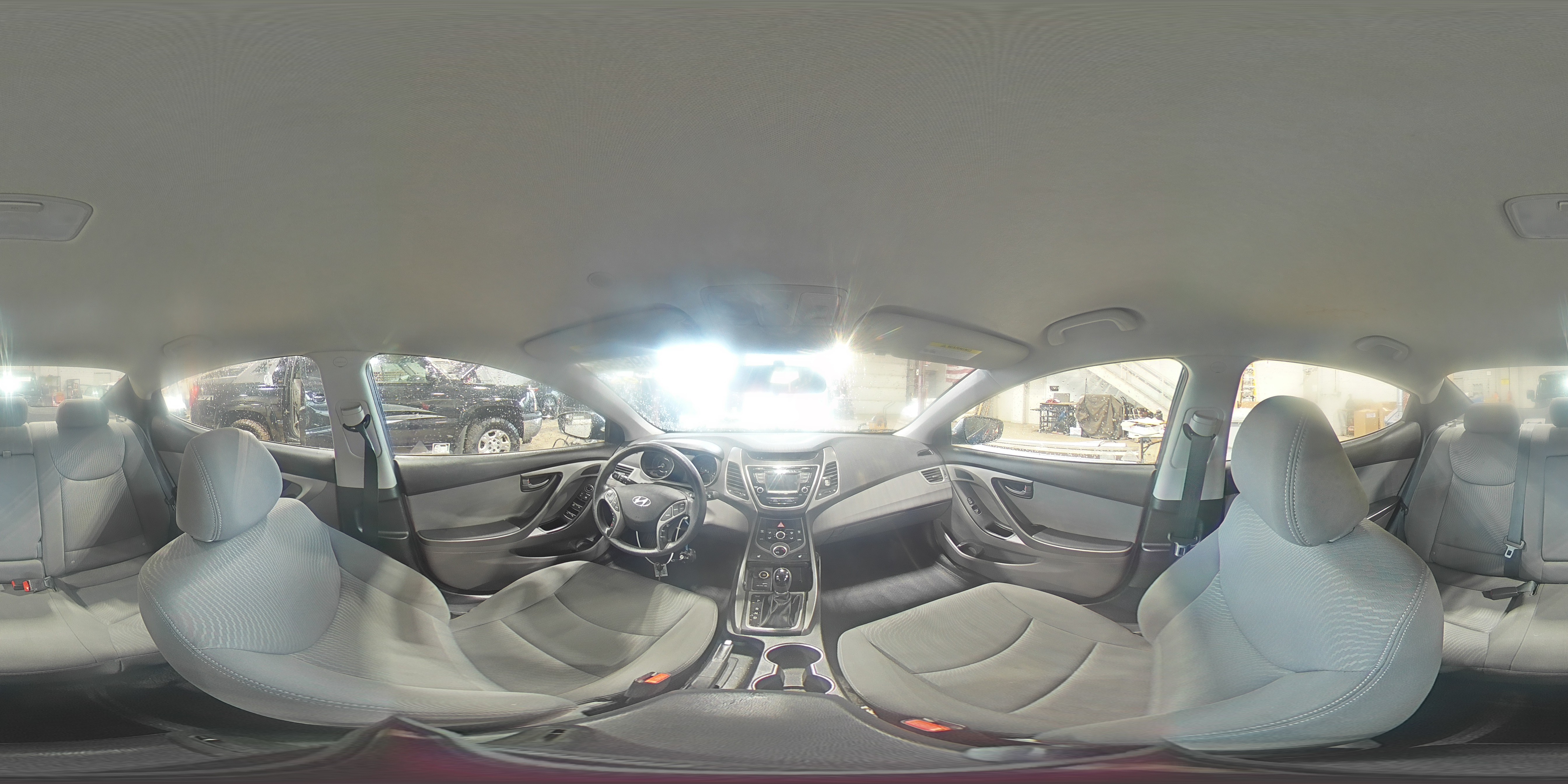 2014 Hyundai Elantra - Image 14