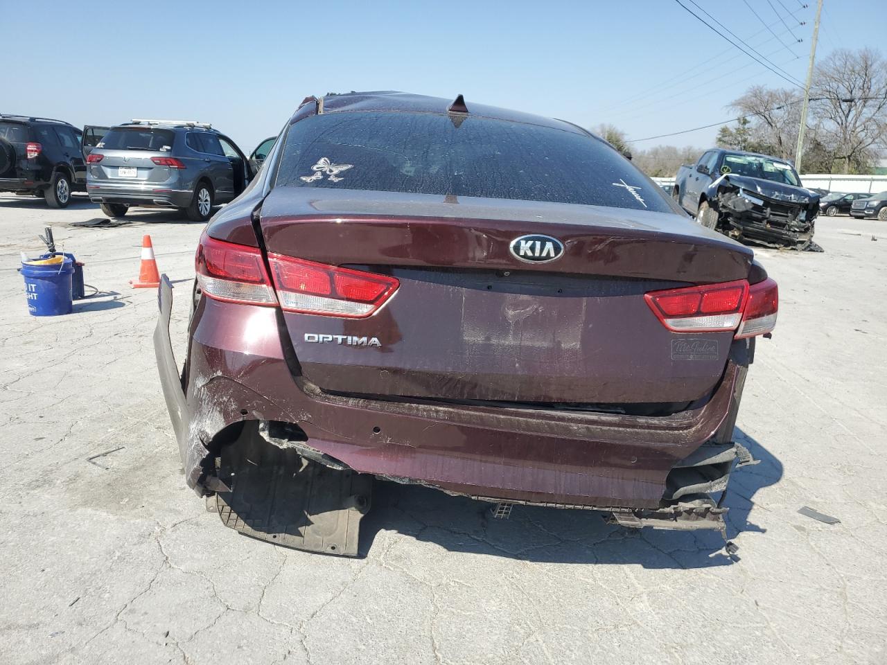 2018 Kia Optima Lx VIN: 5XXGT4L32JG268079 Lot: 49004935